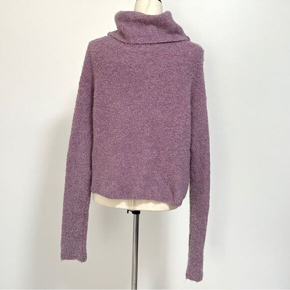 Free People Stormy Pullover Sweater Pink Purple S Cowl Neck Boucle Teddy Crop - Picture 12 of 16